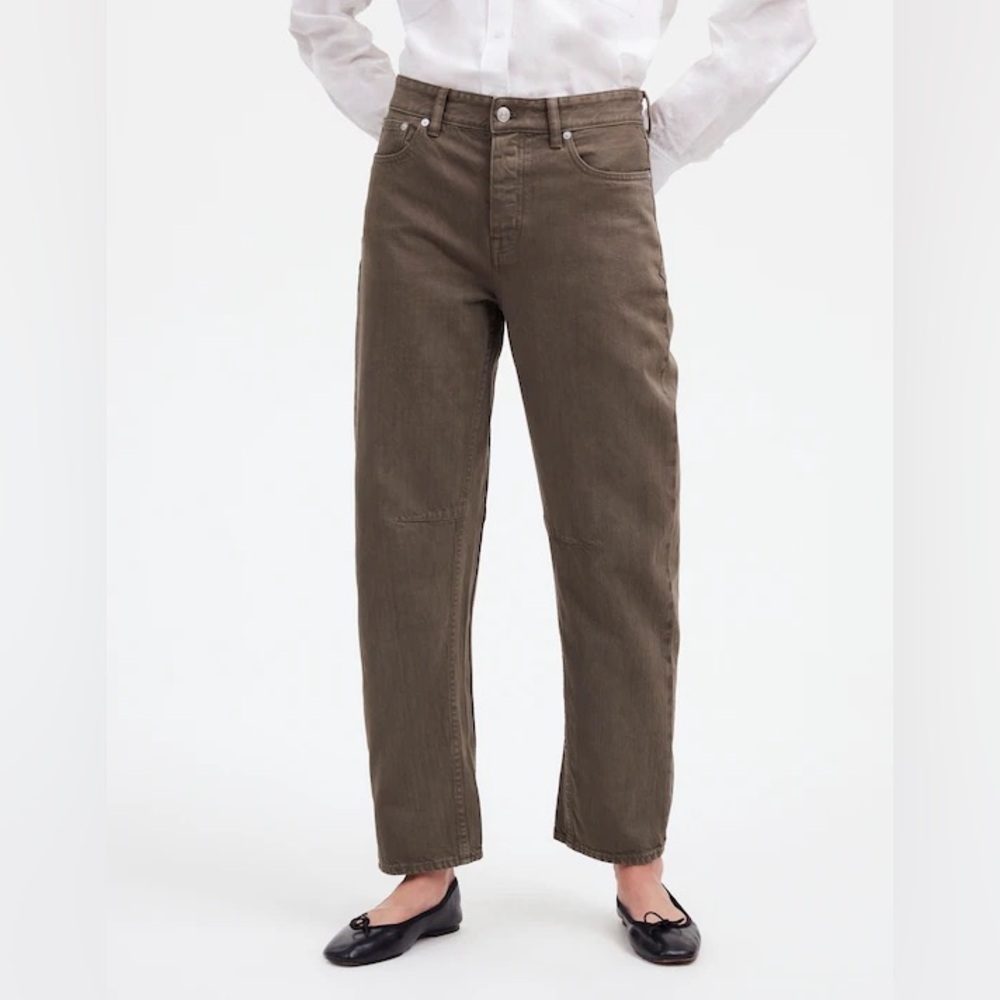 Madewell Darted Barrel Leg Jean in Driftwood Brown Rigid